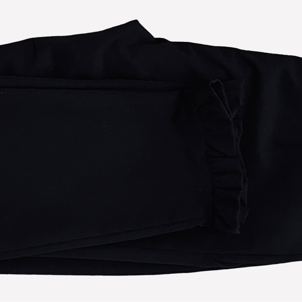 𝅺GUCCI Ruffle Hem Trousers. - Picture 11 of 12